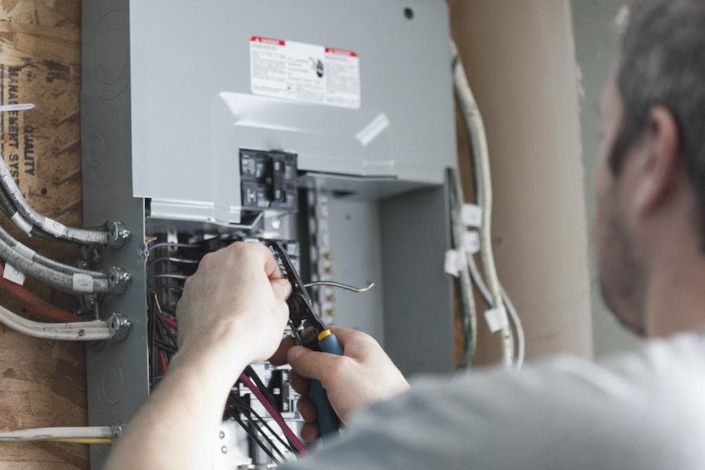 home-reno-electrical-panel.jpg